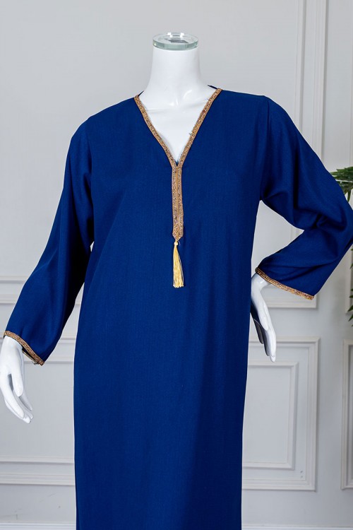 جلابية نسائية متعددة الألوان مزينة بكلفة في الياقة و الأكمام