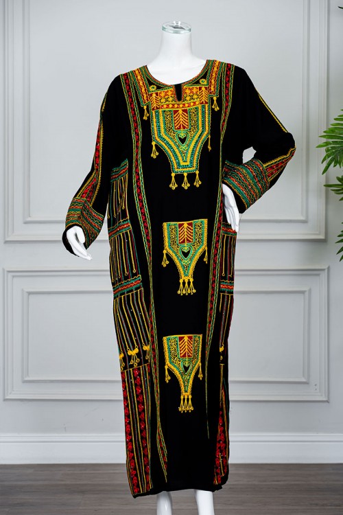 جلابية نسائي عسيري لون أسود بتطريز تراثي ملون ياقة دائرية و أكمام طويلة
