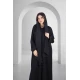 عباية سوداء سادة أنيقة أزرار قفل أمامية وجيوب من الامام مع طرحة سادة