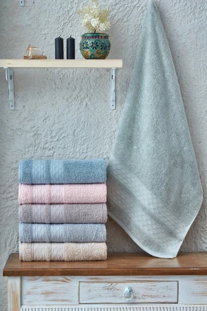 منشفة حمام ناعمة أطراف مزخرفة 