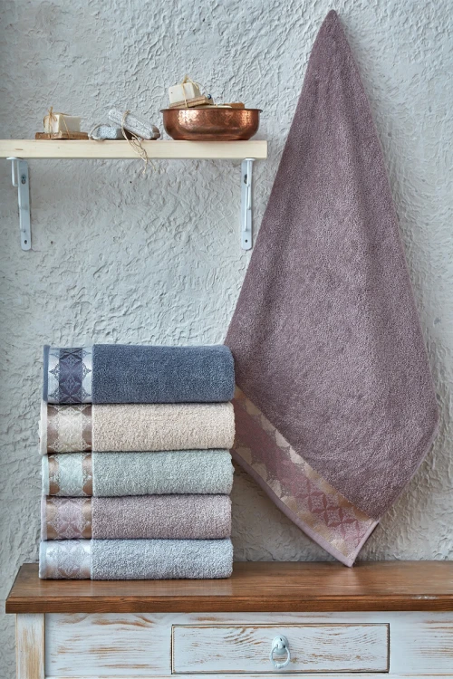 منشفة حمام ناعمة أطراف مزخرفة 