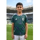 تيشيرت المنتخب السعودي شبابي لون أخضر داكن مع الشعار مزين بنمط هندسي و بزخارف ومنسوجات تراثية سعودية ياقة دائرية بلونين الأخضر و البنفسجي و بأكمام قصيرة