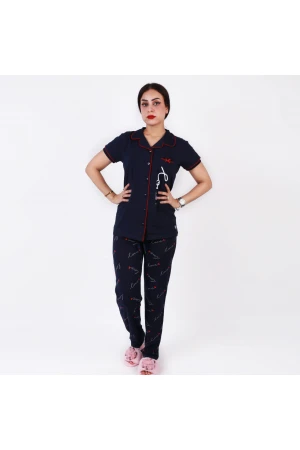 طقم بيجاما بنطلون مزخرف مع تيشيرت بياقة 