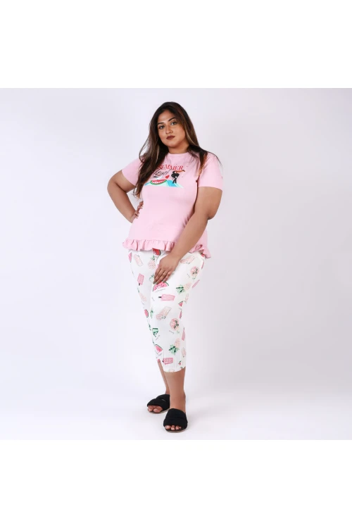 بيجاما برمودا مزينة بطبعات