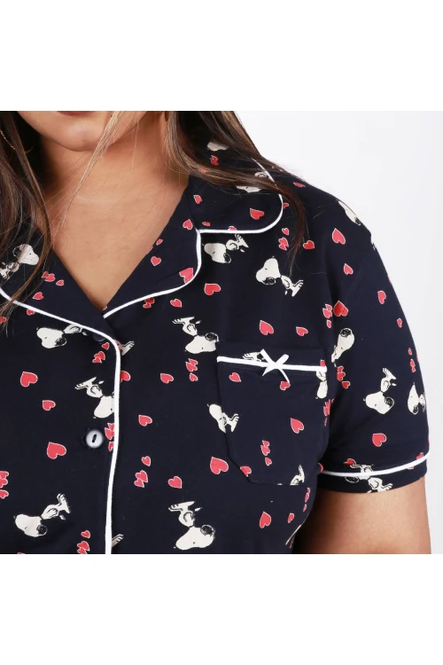 طقم بيجاما مزين بطبعات قلب