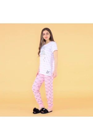 بجاما تيشيرت مقلم مع بنطلون بطبعات 