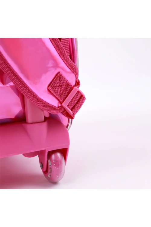 حقيبة ظهر بعجلات بتفاصيل لامعه وطبعات باربي(حجم كبير)