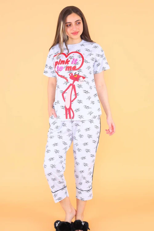 بجامه بنطلون بجيوب وتيشيرت بطبعات