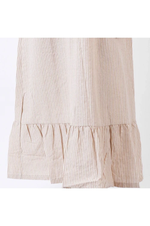 جلابية مقلمة باطراف كشكش وأكمام واسعة