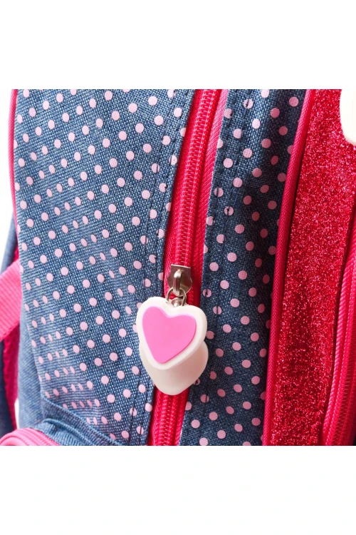 حقيبة ظهر بعجلات مع سحّاب إغلاق وطبعات دورا (صغير)