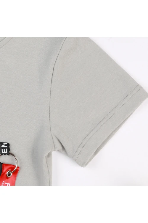 طقم شورت ساده مع تيشيرت بطبعات كتابة