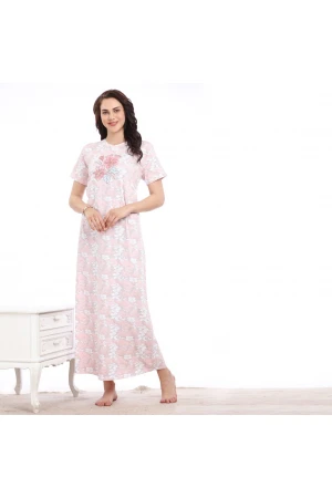 قميص بأكمام قصيرة مزين بطبعات زهور 