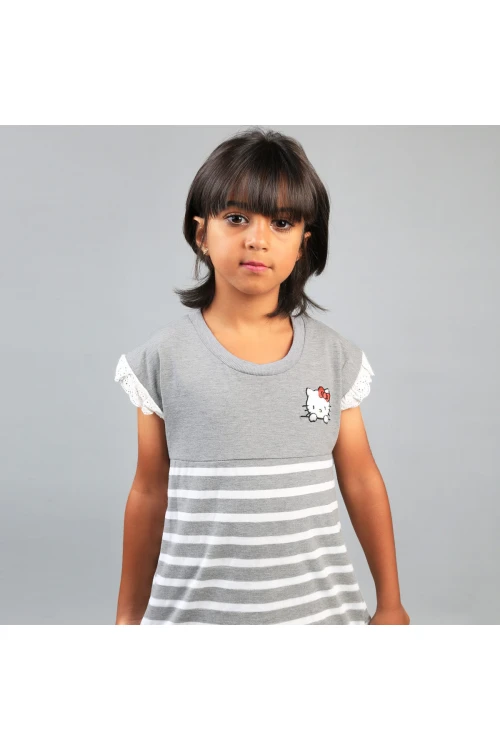 قميص مقلم  بأكمام قصيرة دانتيل