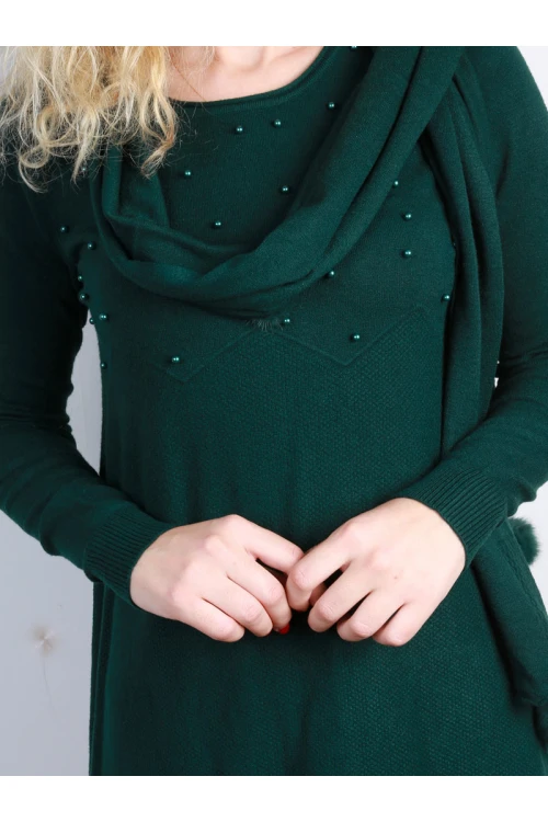 فستان شتوي بتفاصيل لؤلؤ مع شال