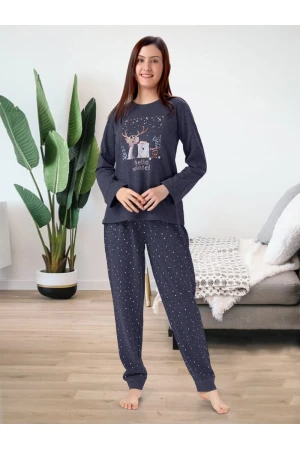 طقم بيجاما بنطلون طويل مع بلوفر بياقة ضيقة