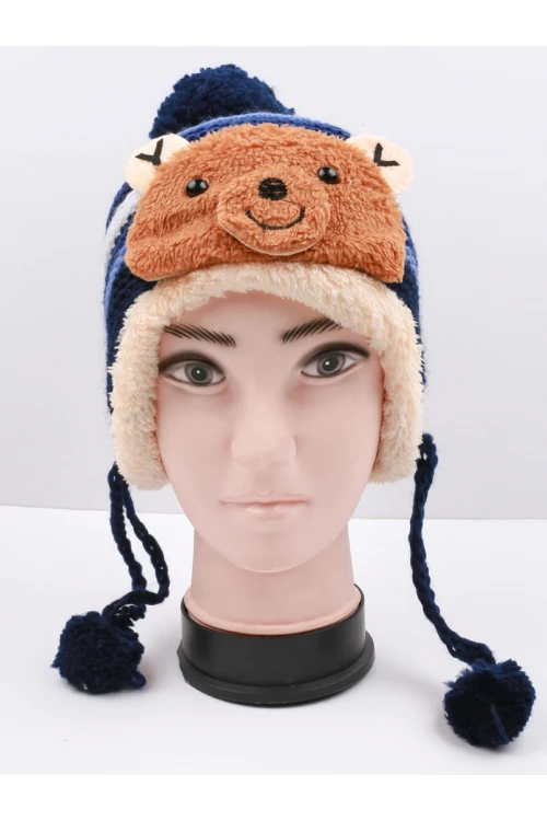 قبعة شتوية مبطنة بالفرو مع ربطة