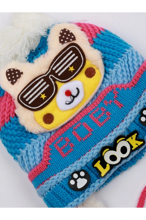 طقم شال مع قبعة شتوية مزينة بكرة فرو