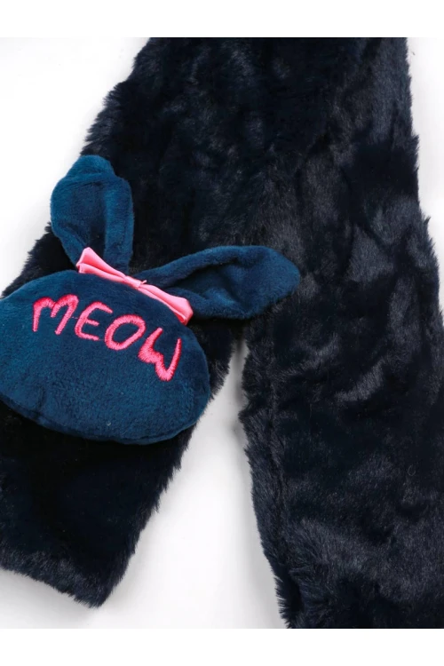 غطاء أذن مع شال بطبعات كتابة