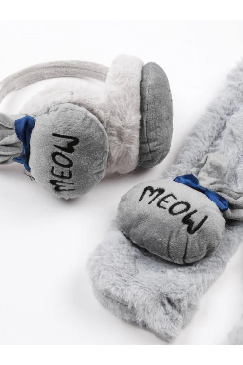 غطاء أذن مع شال بطبعات كتابة