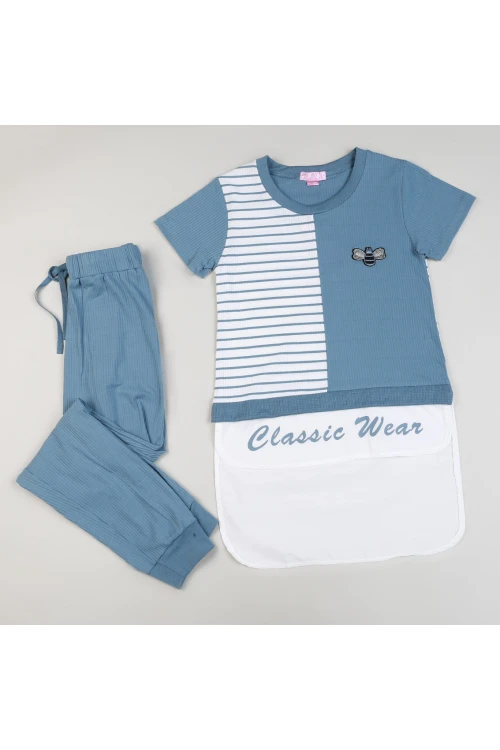 بنطلون رياضي مع تيشيرت مخطط