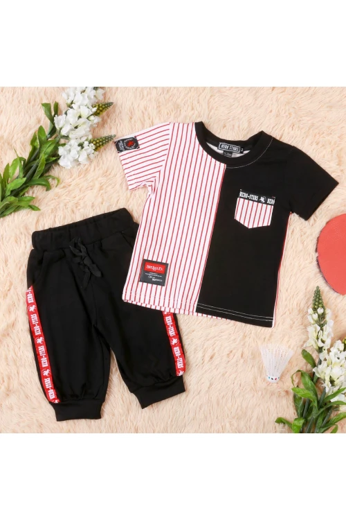 طقم تيشيرت بطبعات مخططة مع بنطلون رياضي