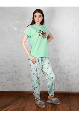 بيجاما بنطلون مزين بطبعات مع تيشيرت بياقة مستديرة