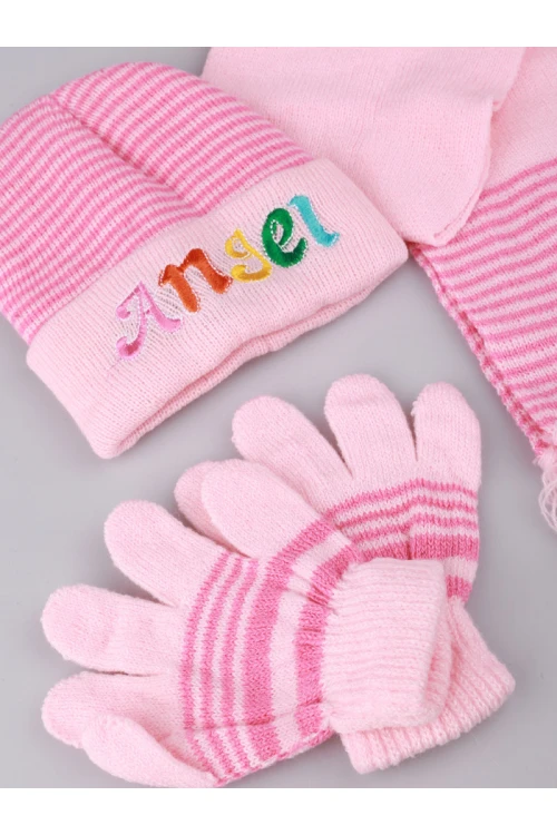 طقم شال مع قبعة و قفازات شتوية