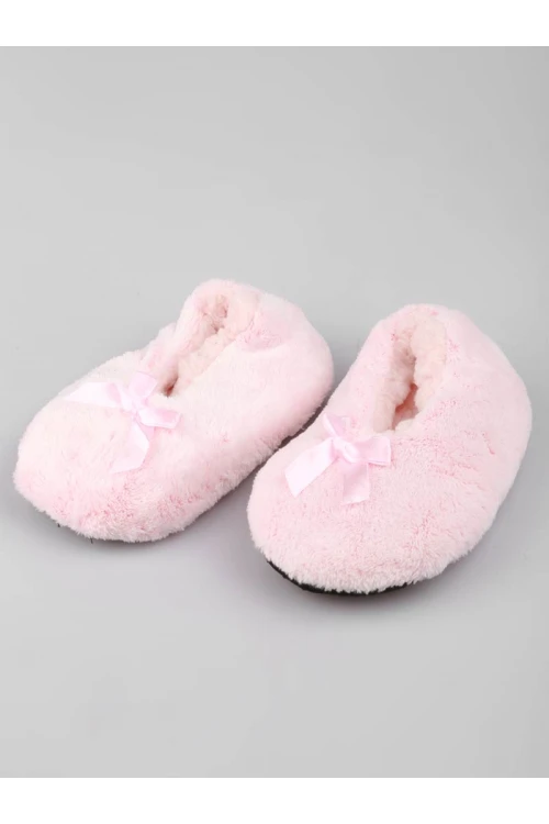 حذاء منزل مبطن بالفرو بتفاصيل فيونكة