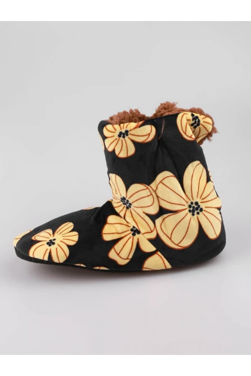 حذاء منزل مبطن بالفرو بطبعات زهور