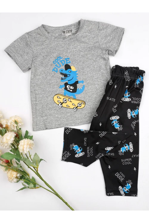 طقم بيجاما بنطلون بطبعات مع تيشيرت بياقة ضيقة