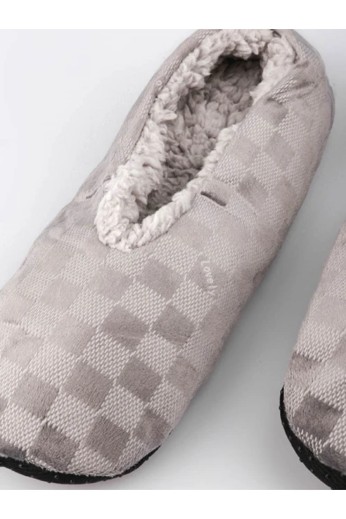 حذاء منزل كاروهات مبطن بالفرو