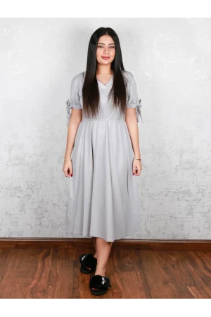 فستان قصير بخصر مطاطي و أكمام قصيرة