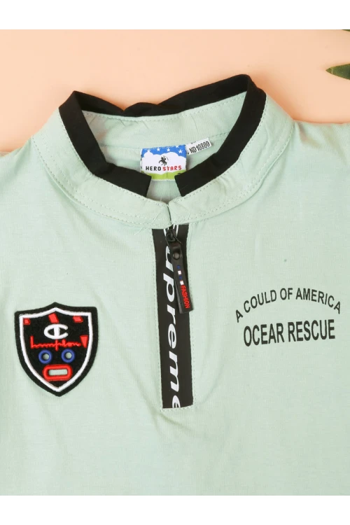 بنطلون بخصر مطاطي مع تيشيرت بياقة عاليه