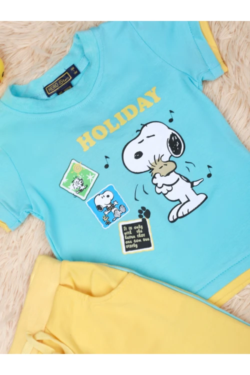 بنطلون رياضي مع تيشيرت بطبعات