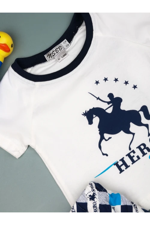 بيجاما بنطلون مع تيشيرت مزين بطبعات