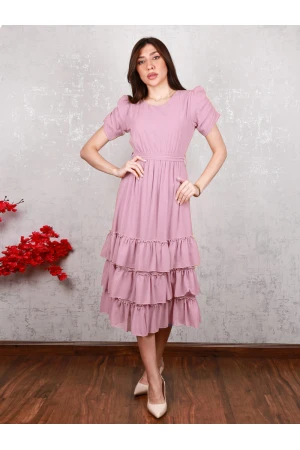 فستان سادة طبقات بأكمام قصيرة كشكش