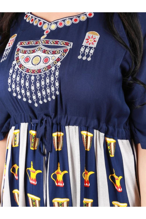 جلابية رمضان بحزام خصر مزينة بطبعات