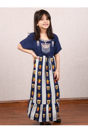 جلابية رمضان بحزام خصر مزينة بطبعات