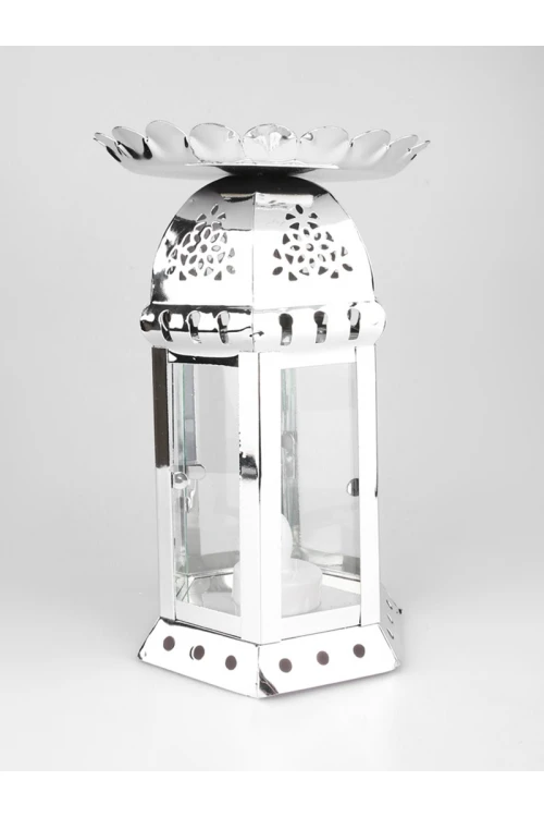 فانوس زجاج بتصاميم مفرغة