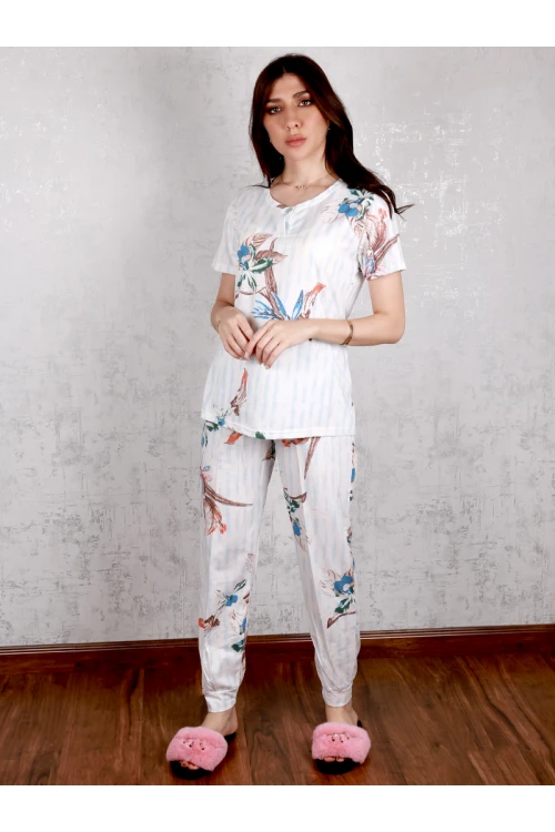بيجاما مخططة مع طبعات زهور