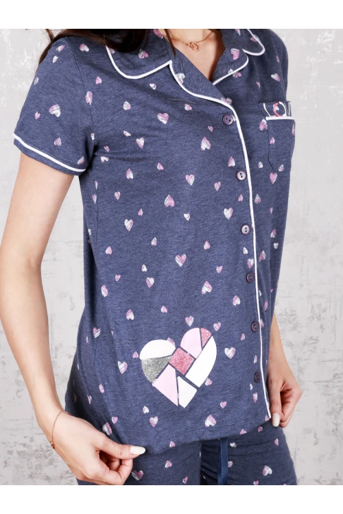 بيجاما بأزرار إغلاق بطبعات قلب
