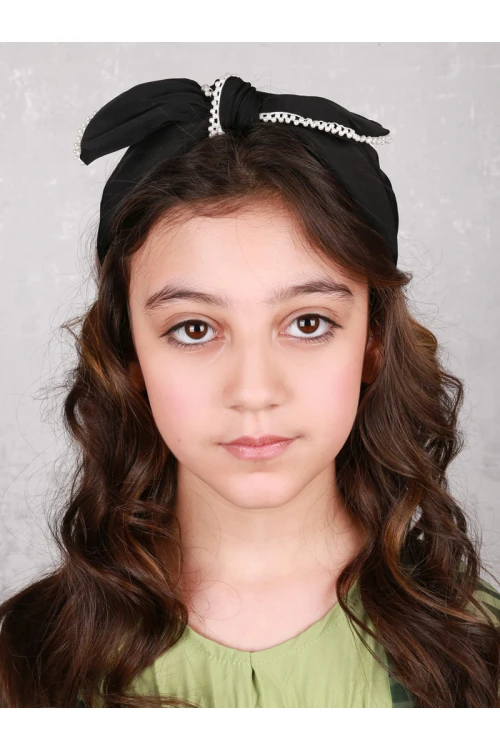 شريطة شعر عريضة مع فيونكة