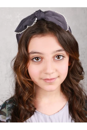 شريطة شعر عريضة مع فيونكة