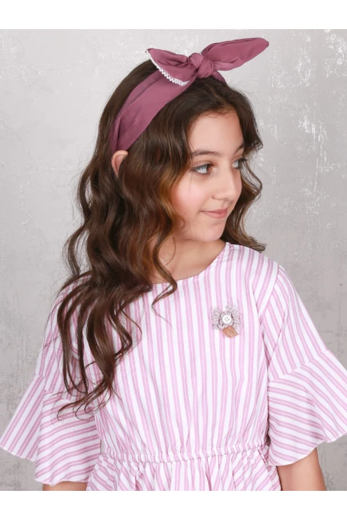 شريطة شعر عريضة مع فيونكة