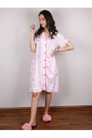 قميص بأزرار إغلاق و أكمام قصيرة