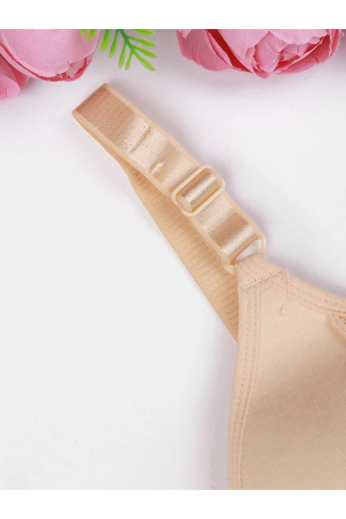 صدرية مبطنة و مزينة بتفاصيل دانتيل