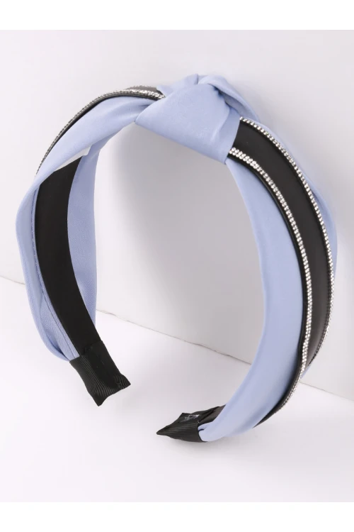 شريطة شعر مع عقدة