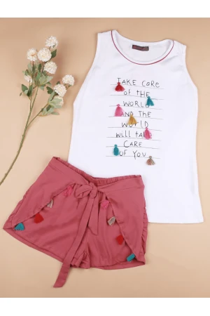 شورت بربطة أمامية مع تيشيرت دون أكمام