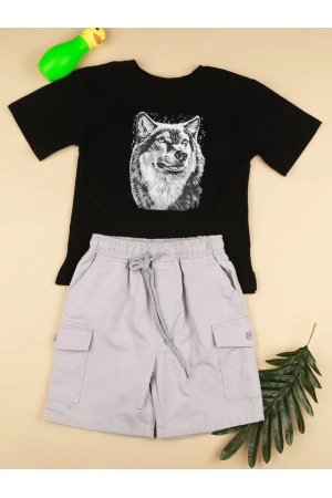 طقم شورت بخصر مطاطي مع تيشيرت بطبعات