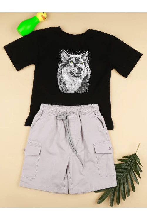 طقم شورت بخصر مطاطي مع تيشيرت بطبعات